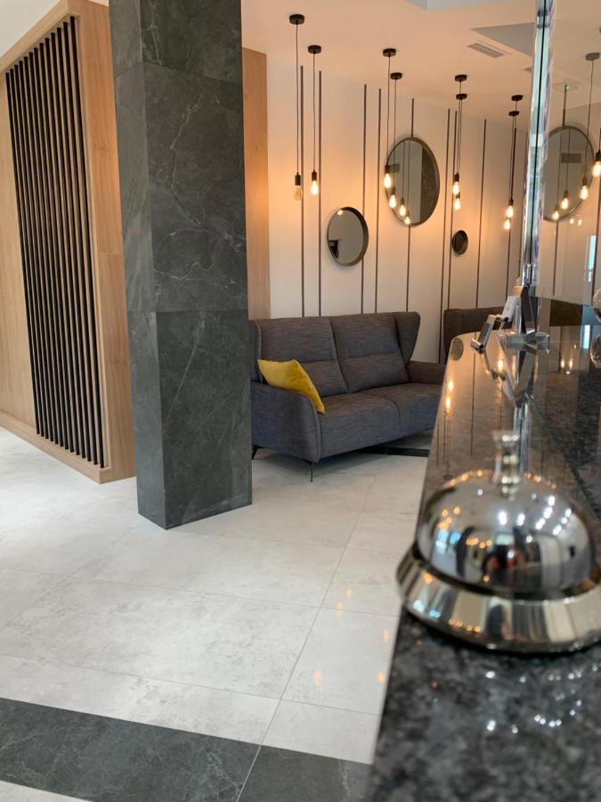 Hotel Coliber Klobuck Ngoại thất bức ảnh