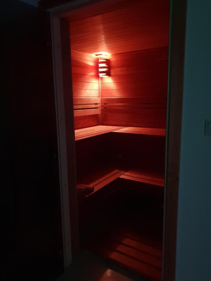 Hotel Coliber Klobuck Ngoại thất bức ảnh